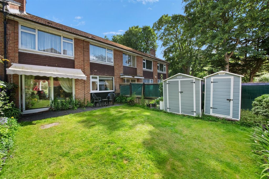 Property photo 2 of 12