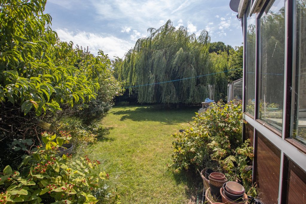 Property photo 2 of 14 5283403