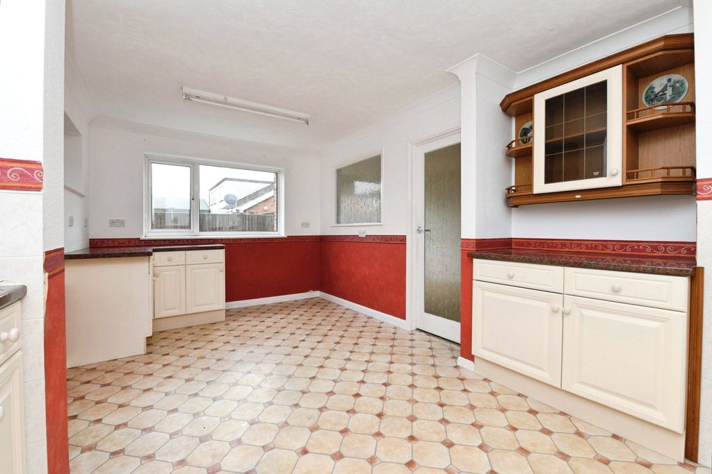 Property photo 3 of 11 Photo