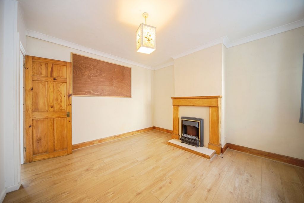 Property photo 3 of 18 Photo