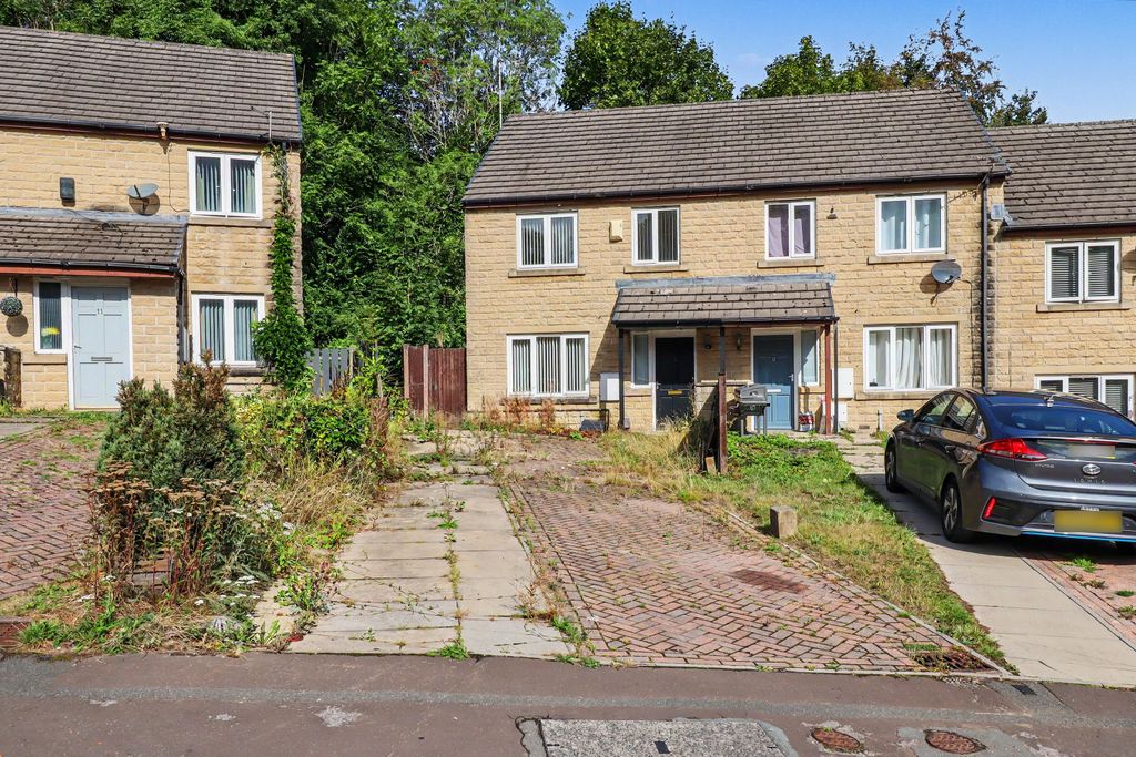 Property photo 1 of 17 15 Hebble Brook Close, Mixenden, Halifax, West Yorkshire, Hx2 8Uj