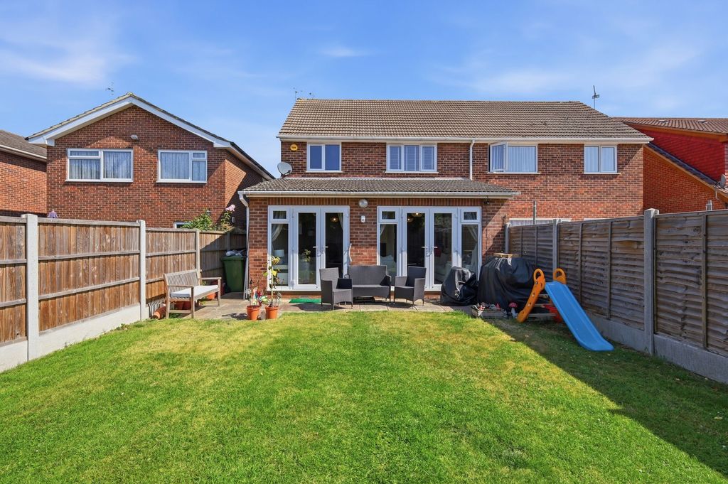 Property photo 2 of 19