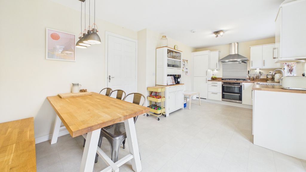 Property photo 3 of 26 Photo 20