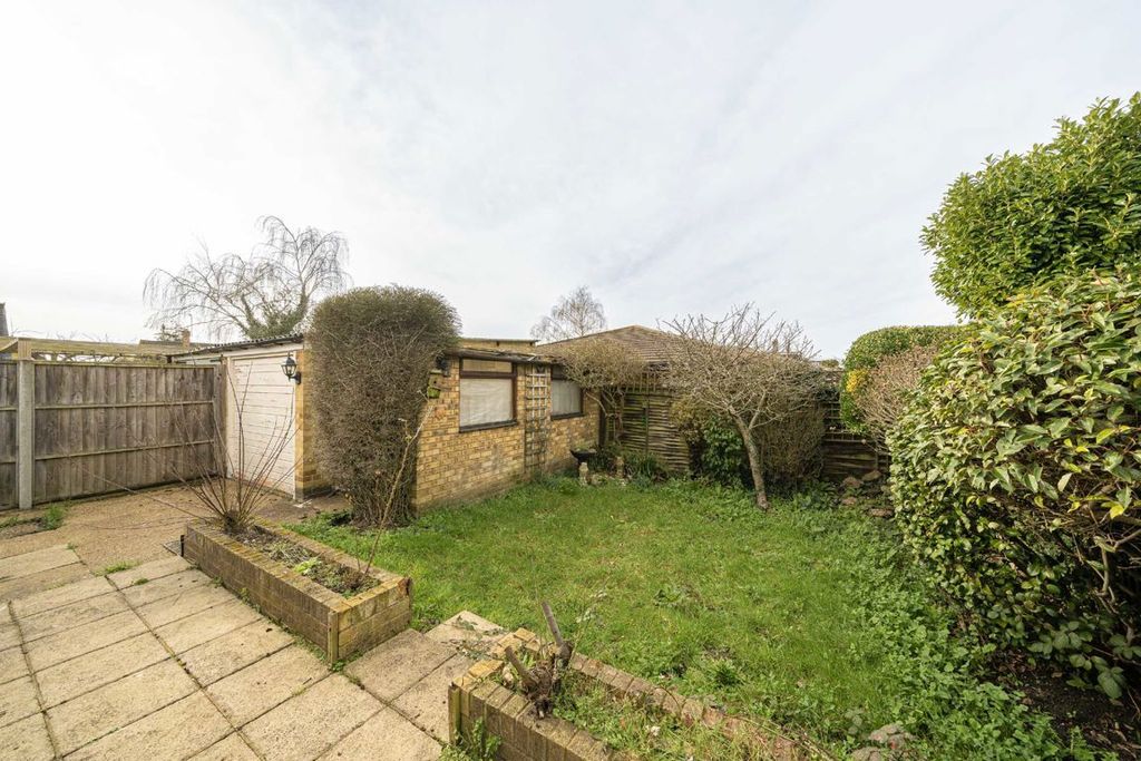 Property photo 2 of 6