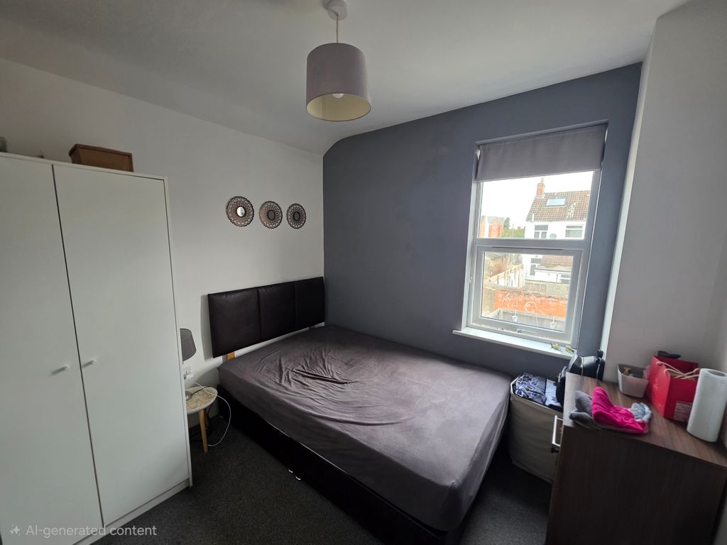 Property photo 2 of 3