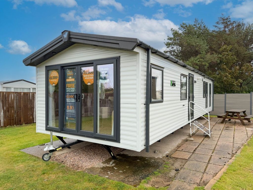 Property photo 1 of 17 Willerby Salisbury Exterior Silver Sands Holiday Park