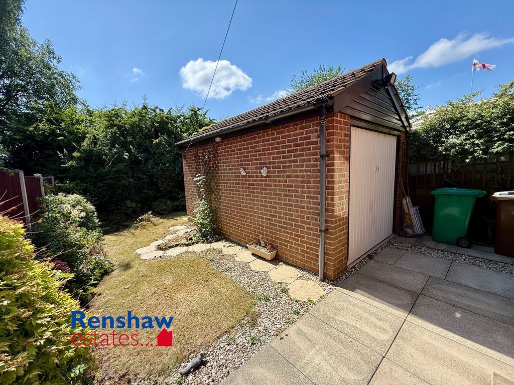 Property photo 3 of 12 R (1)