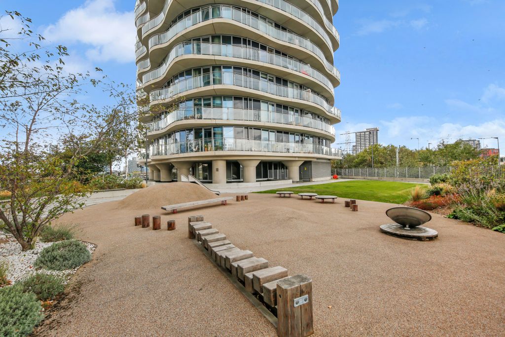 Property photo 2 of 14 Floorplan