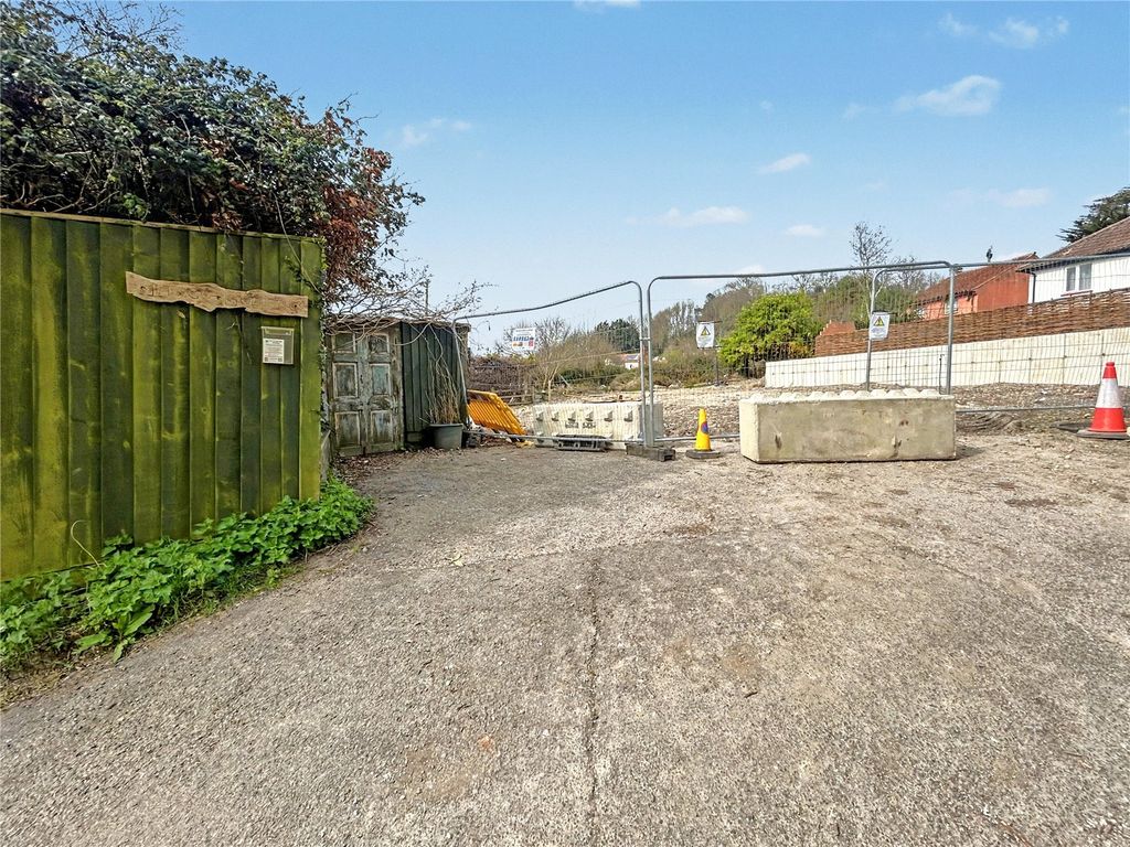 Property photo 2 of 9 Picture No. 01