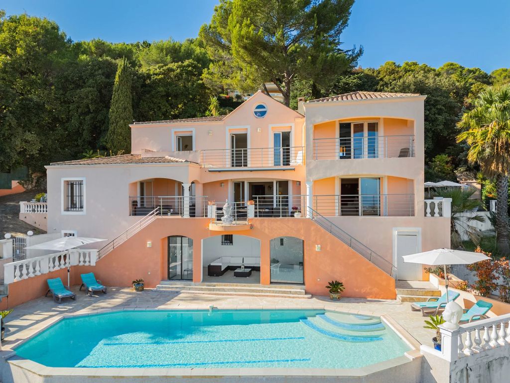 Property photo 1 of 34