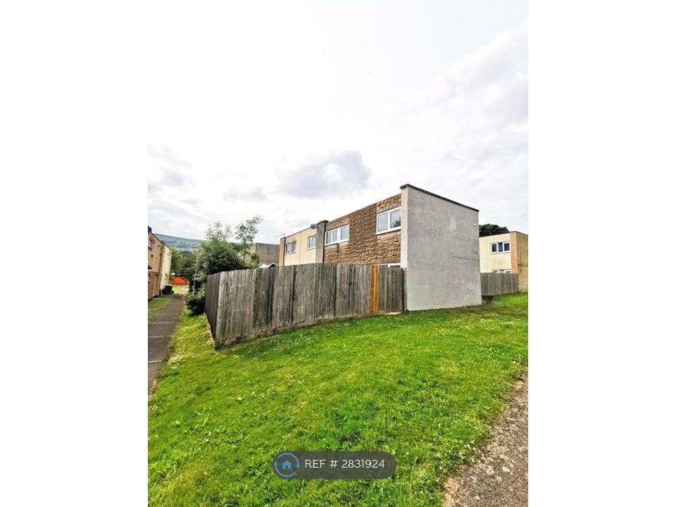 Additional image 7 of 3 bed semi-detached house to rentAmroth Walk, St. Dials, Cwmbran NP44