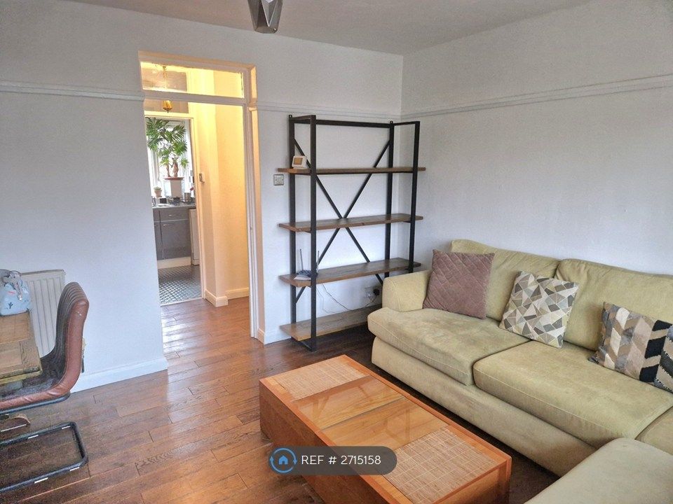 Property photo 2 of 12 Living Room