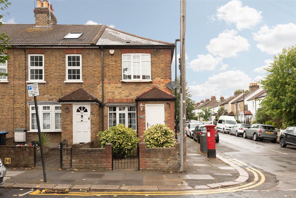 Property photo 2 of 18 Chelmsford 19.Jpg