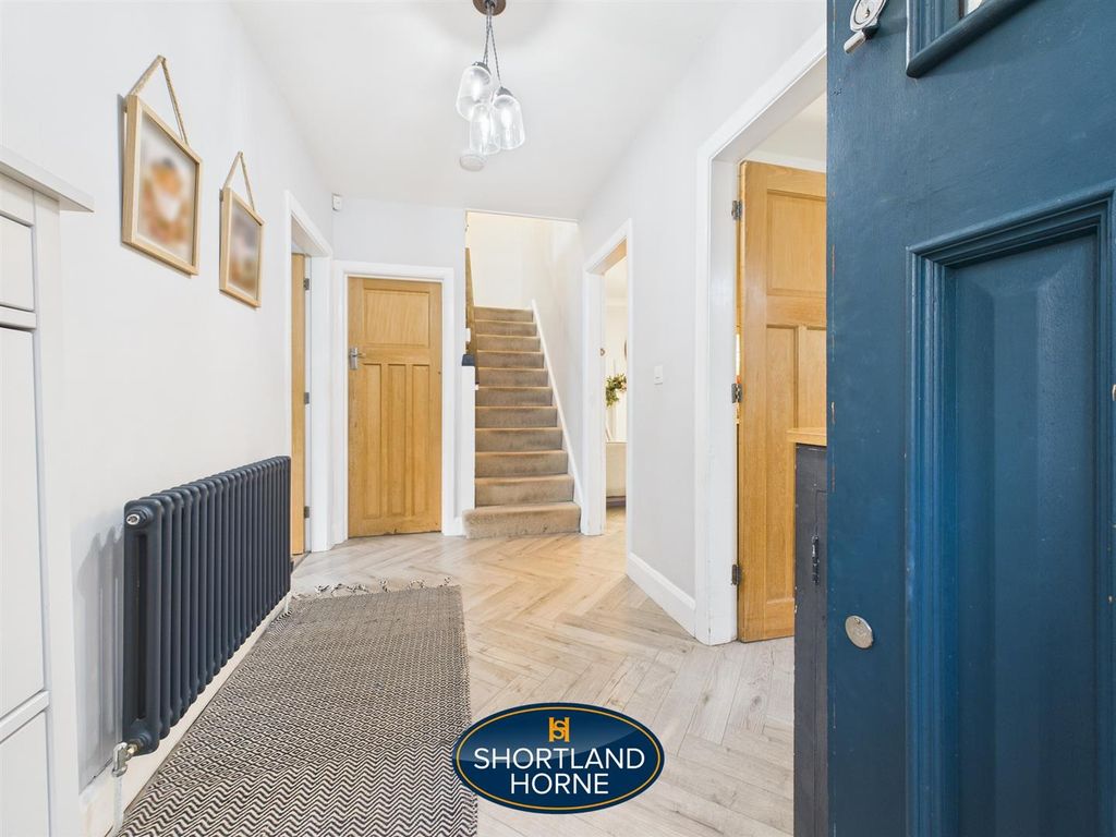 Property photo 3 of 25 Cam04377G0-Pr0055-Still001.Jpg