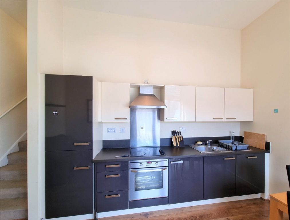 Property photo 2 of 7 Kitchen