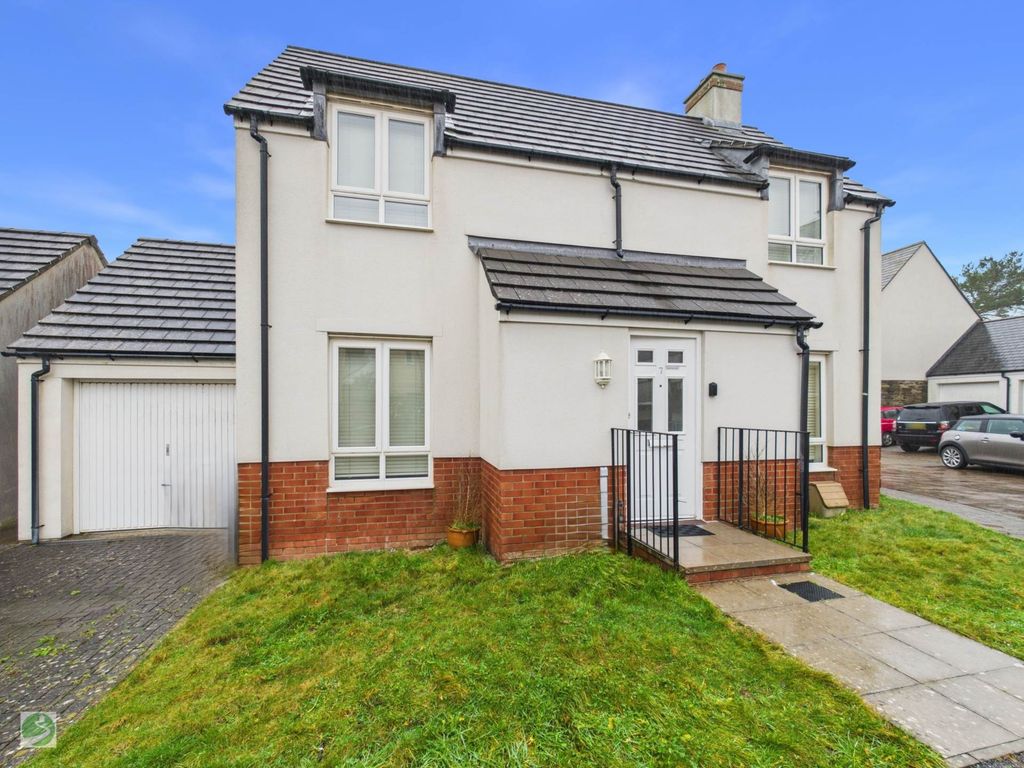 Property photo 1 of 18