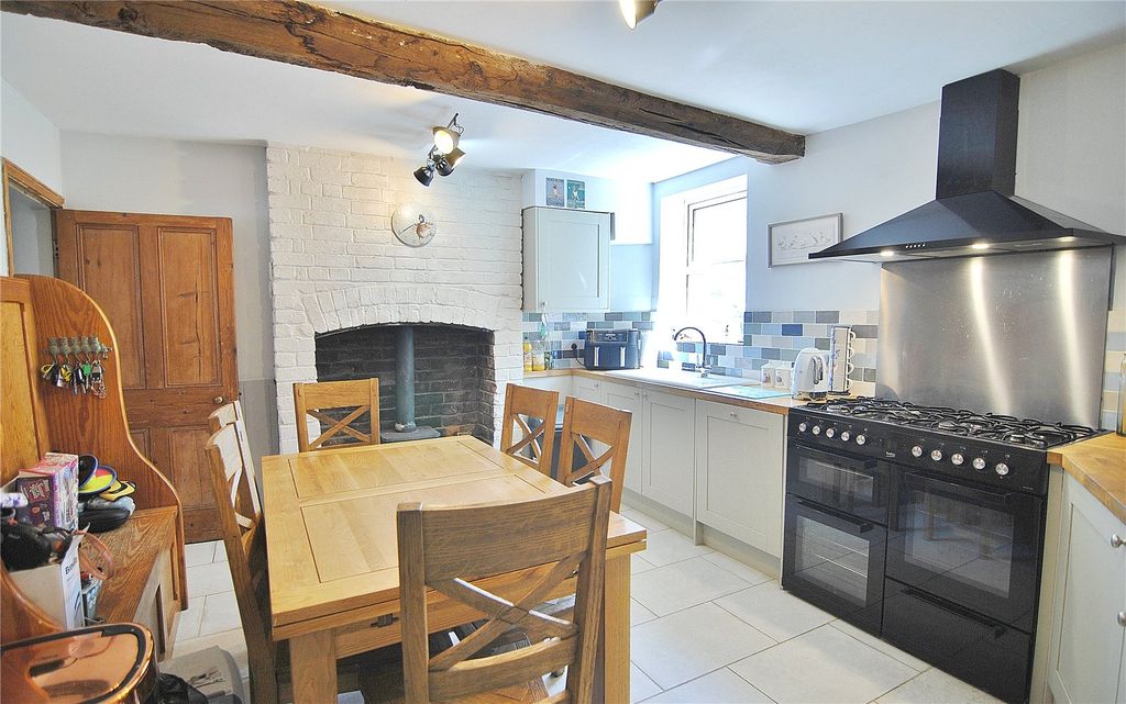 Property photo 2 of 17 Picture No. 08