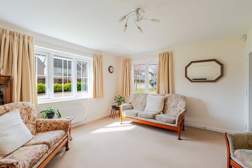 Property photo 3 of 14 Property Image 3