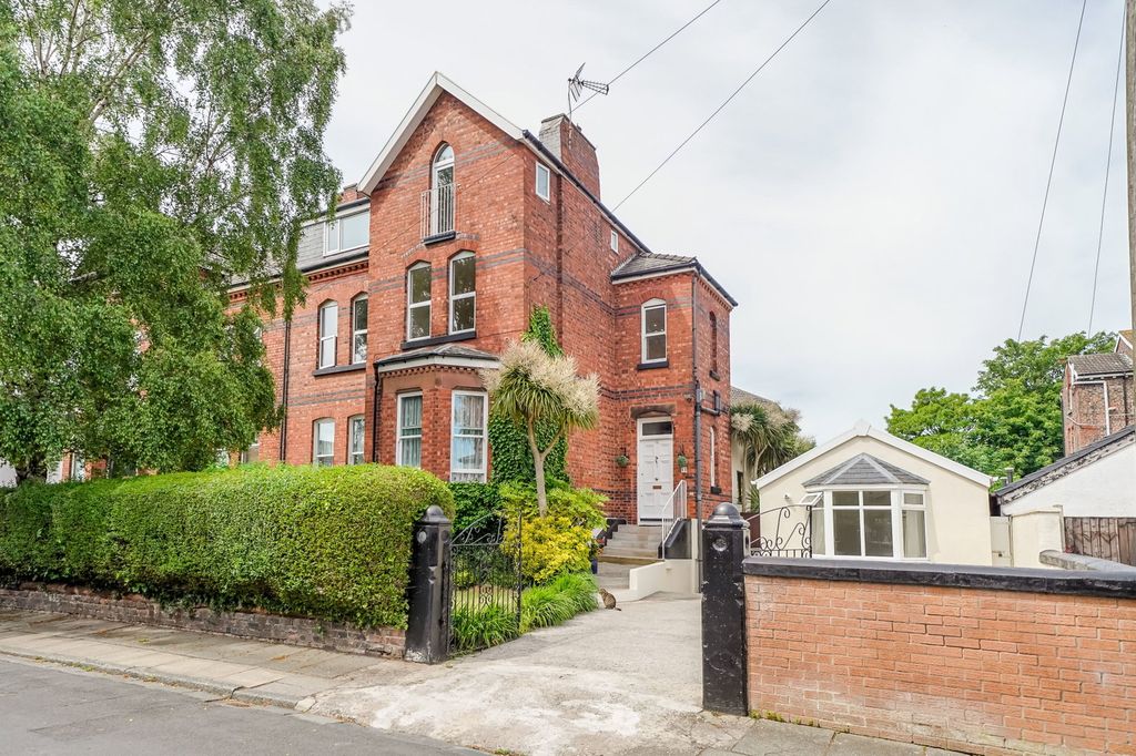 Property photo 1 of 53