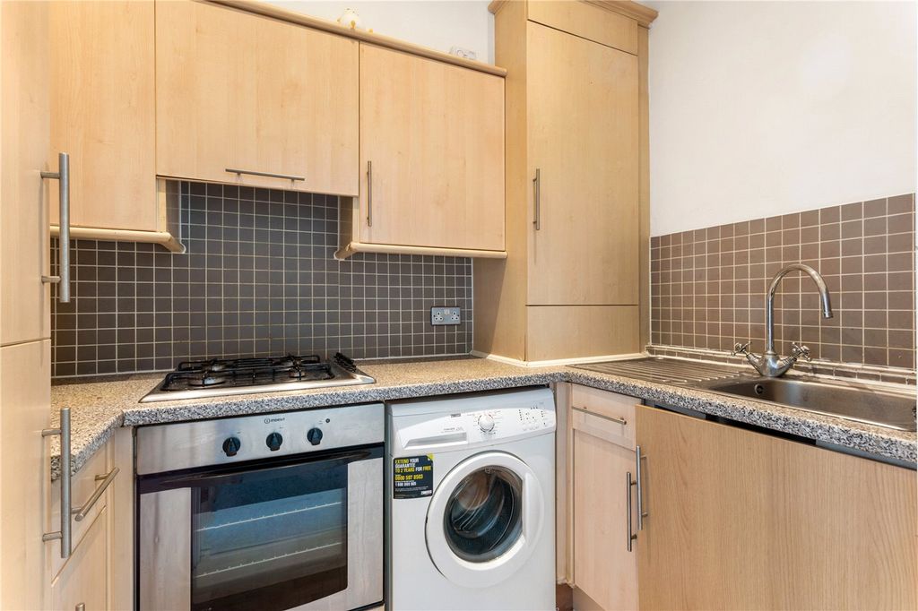 Property photo 2 of 9 Picture No. 07