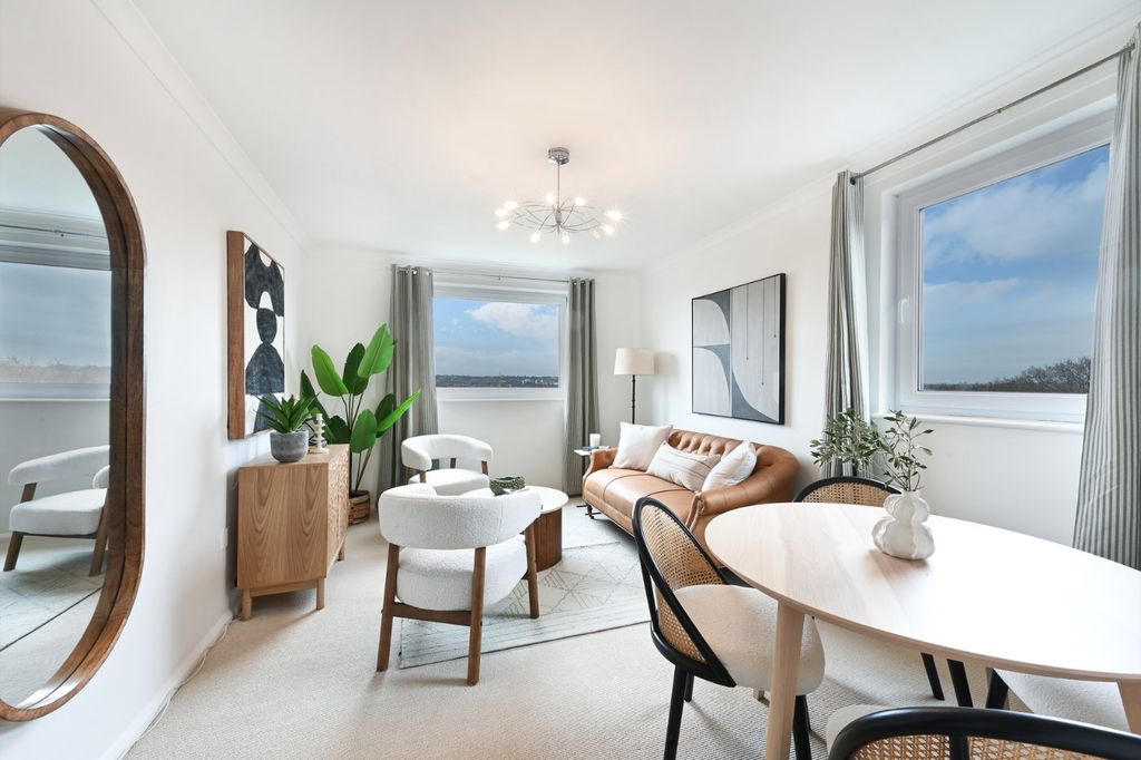 Property photo 1 of 19 Picture No. 07