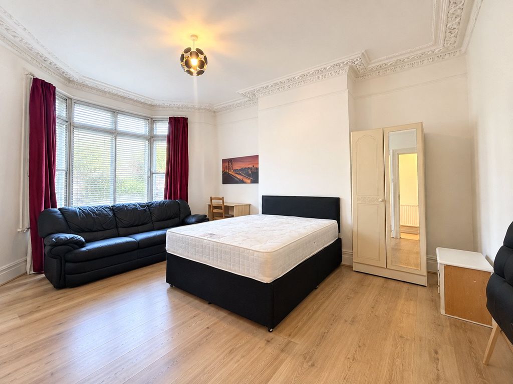Property photo 2 of 11 Picture No. 02