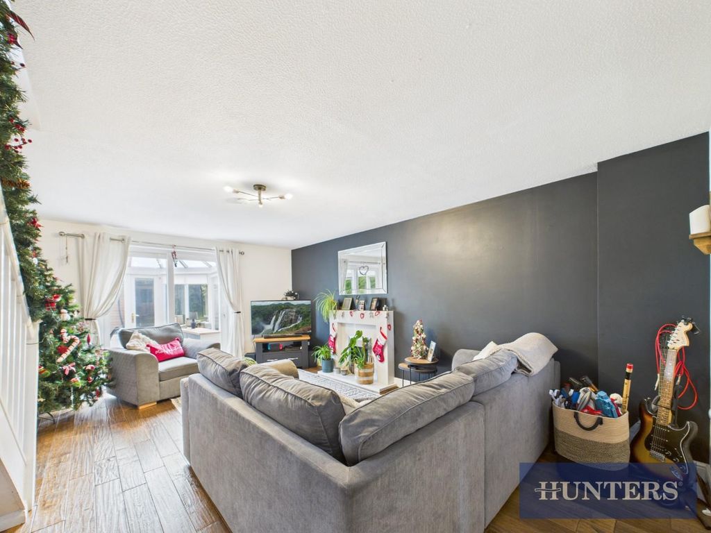 Property photo 3 of 17 Cam01494G0-Pr0465-Still011.Jpg