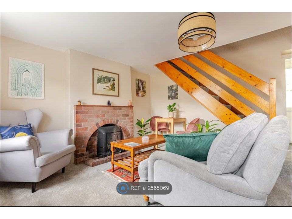 Property photo 2 of 18
