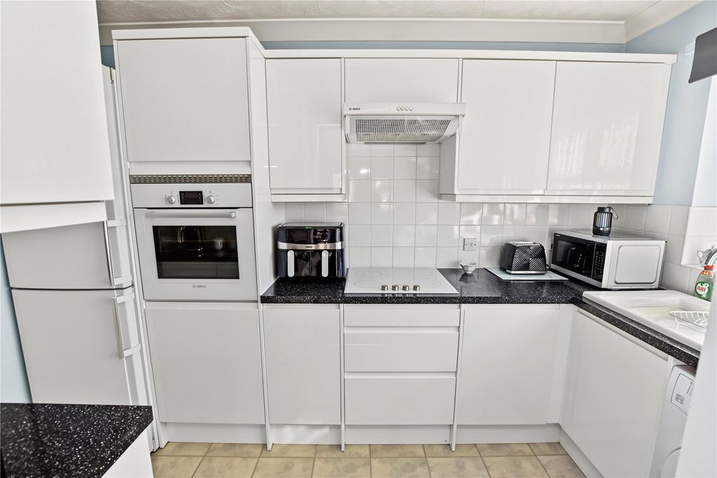 Property photo 3 of 6 Picture No. 05