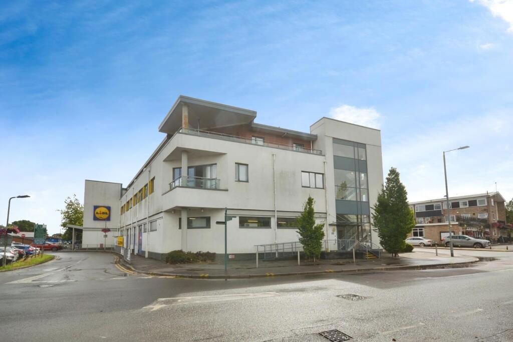Property photo 1 of 8