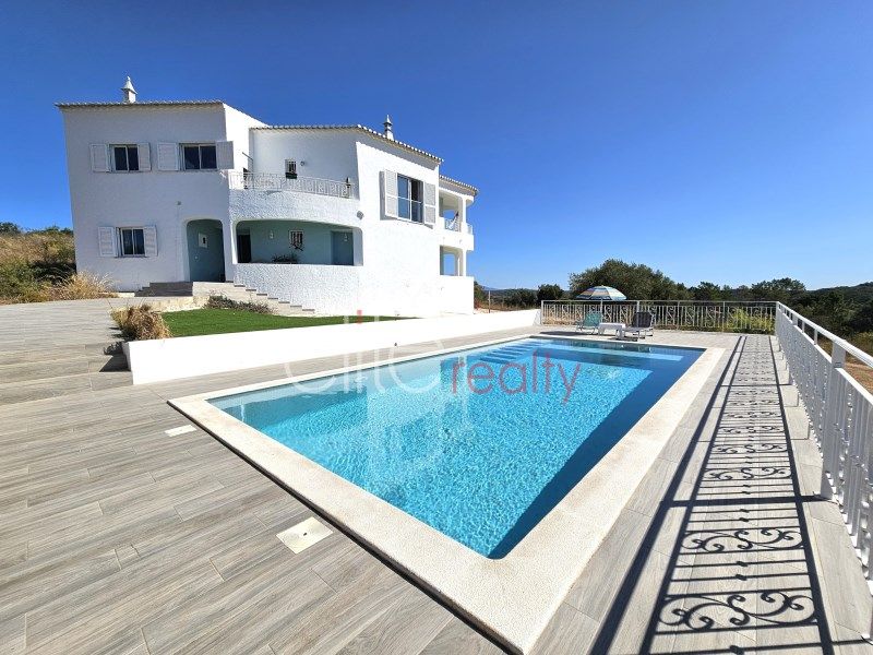 Property photo 1 of 29