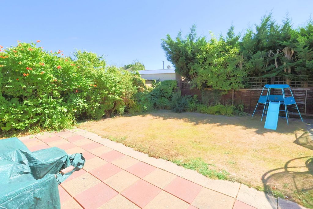 Property photo 3 of 13