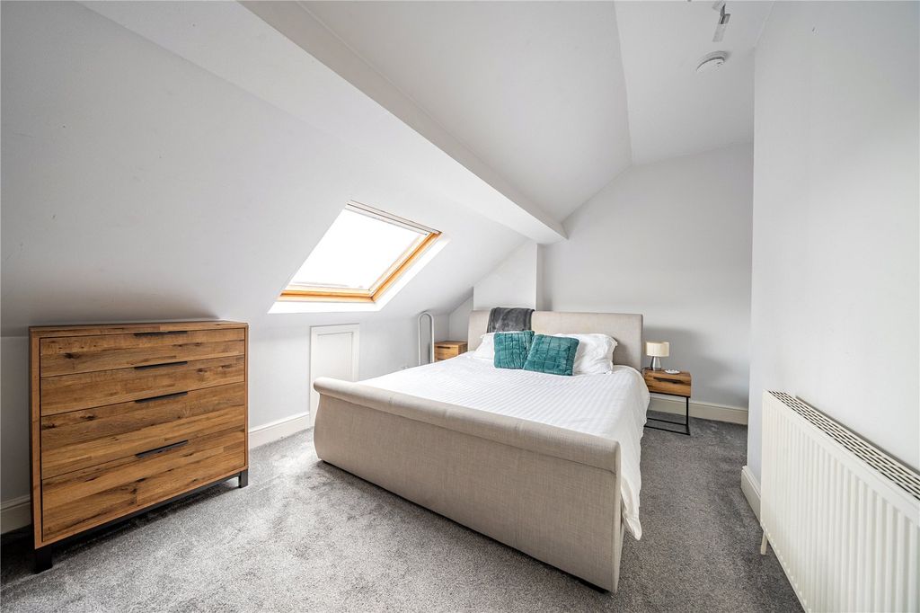 Property photo 3 of 18 Picture No. 05