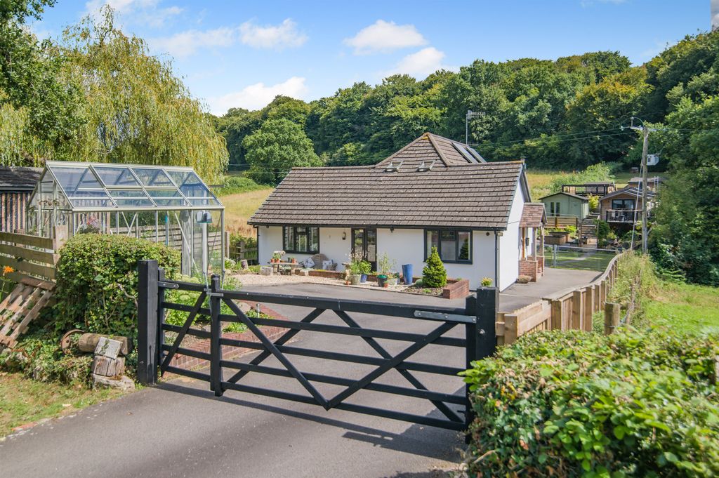 Property photo 2 of 45