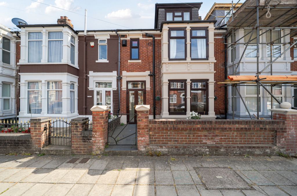 Property photo 1 of 14 1486085-19-6A4d2d...