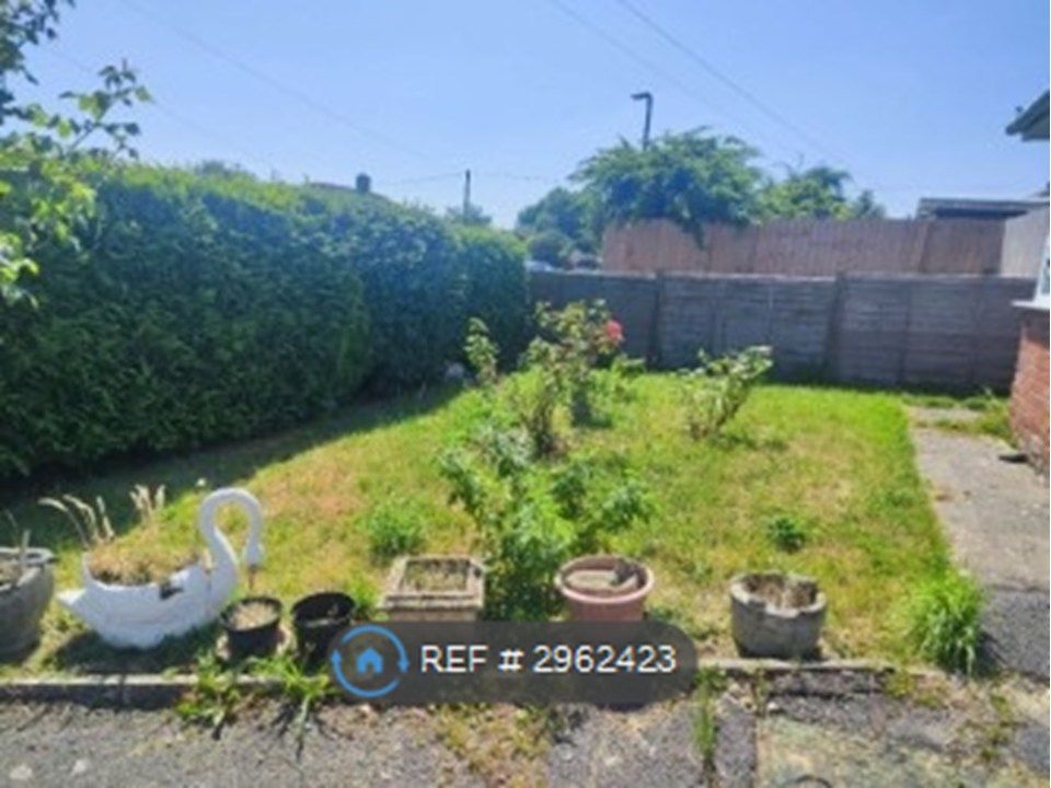 Property photo 3 of 11