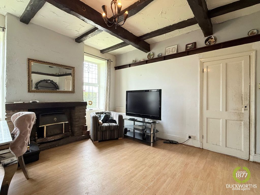 Property photo 3 of 13