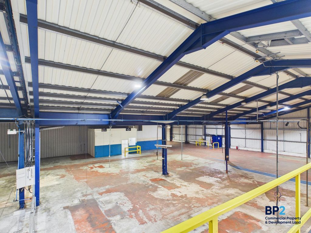 Property photo 3 of 19 Cam03725G0-Pr0086-Still003.Jpg