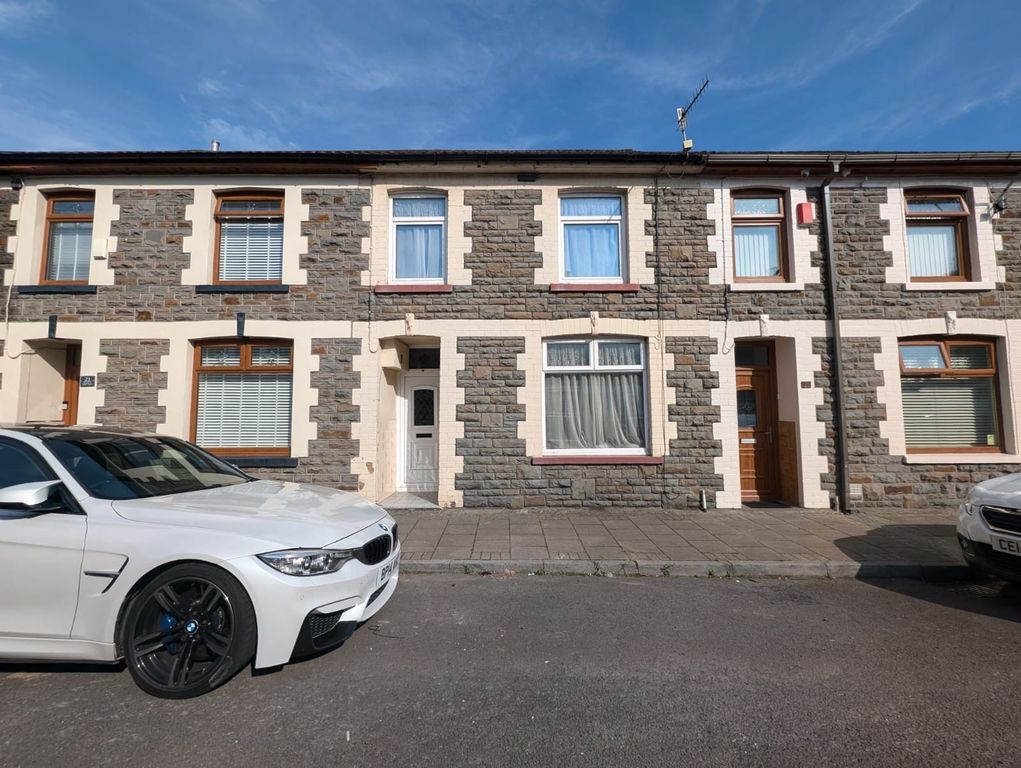 Property photo 2 of 8