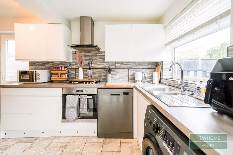 Property photo 3 of 18 Photo 14