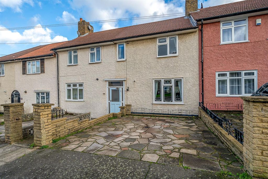 Property photo 1 of 12 Front External