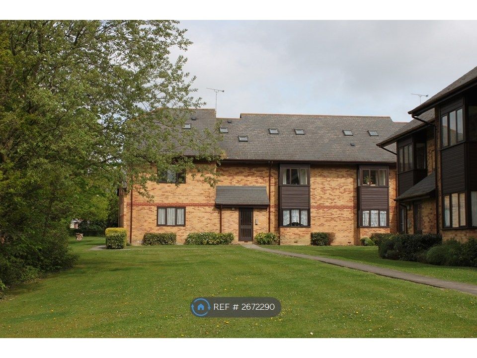 Property photo 1 of 8 Grounds