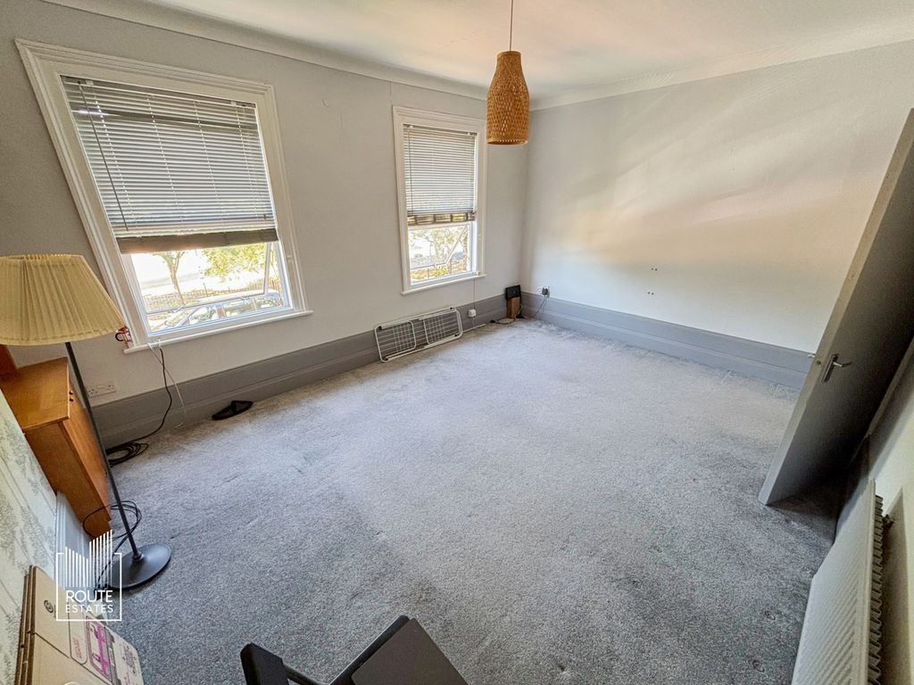Property photo 1 of 12 Photo 12