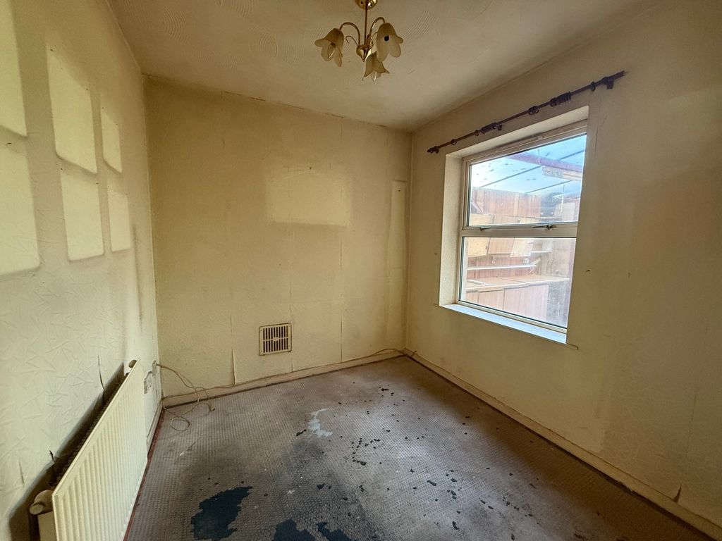 Property photo 3 of 18 Dining Room/Office