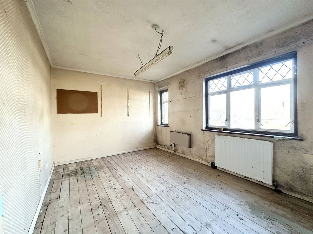 Property photo 3 of 18 Bedroom One