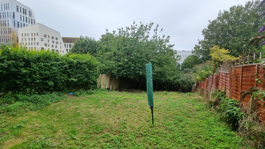 Property photo 3 of 6