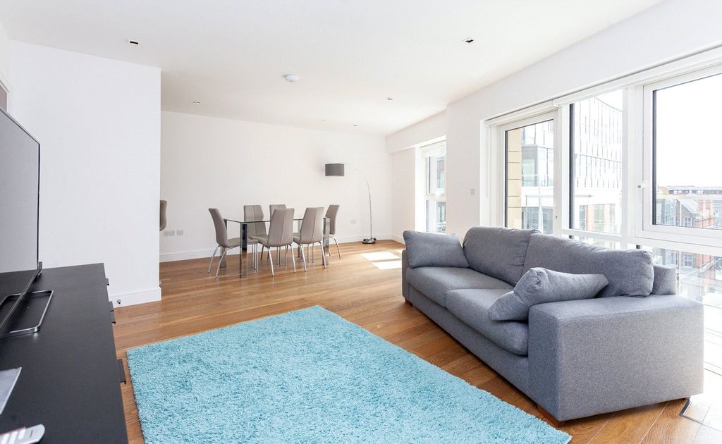 Property photo 1 of 17 Photo 1