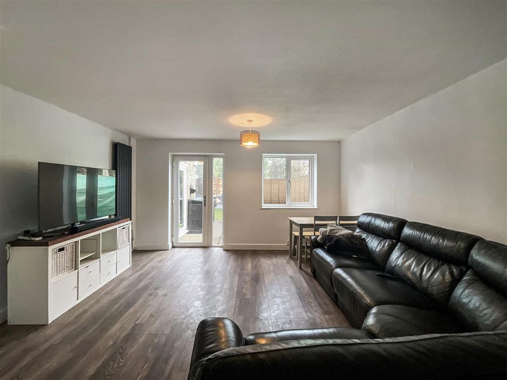 Property photo 2 of 10 Lounge / Diner