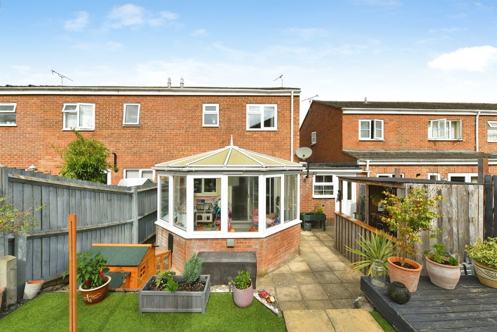 Property photo 3 of 12
