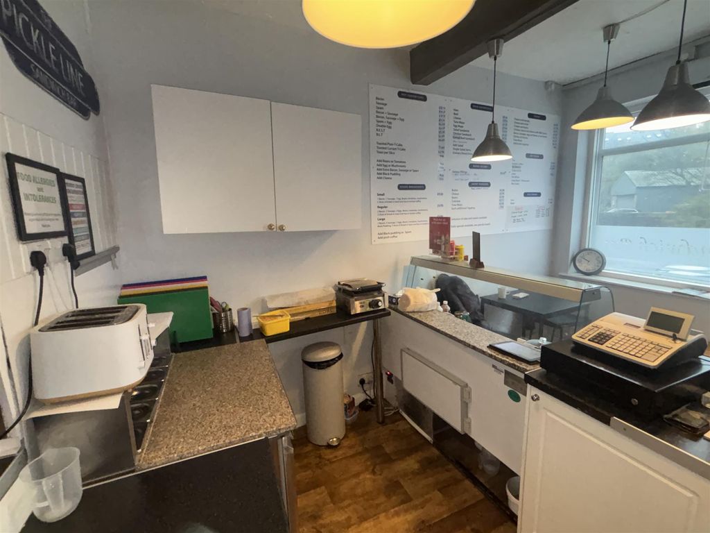 Property photo 2 of 6 Photo 1